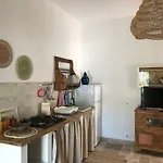Ficomoro Surf House